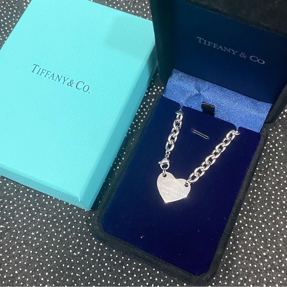 Jewelry - Tiffany & Co. Silver Heart Tag Necklace